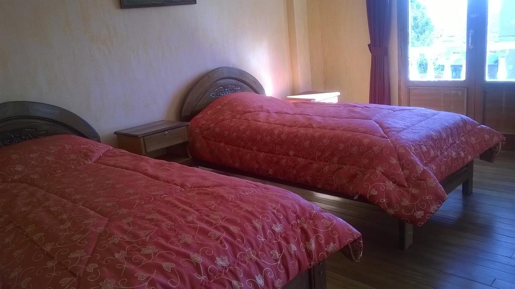 Hostal Real Los Andes Del Lago โกปากาบานา ภายนอก รูปภาพ