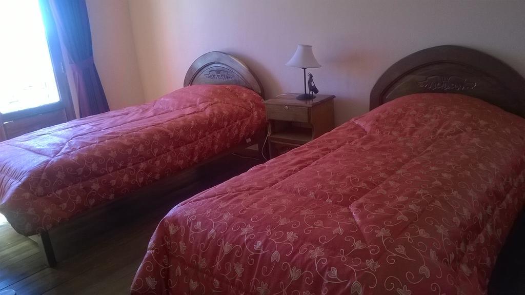 Hostal Real Los Andes Del Lago โกปากาบานา ภายนอก รูปภาพ