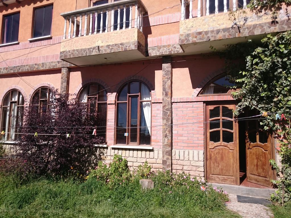 Hostal Real Los Andes Del Lago โกปากาบานา ภายนอก รูปภาพ