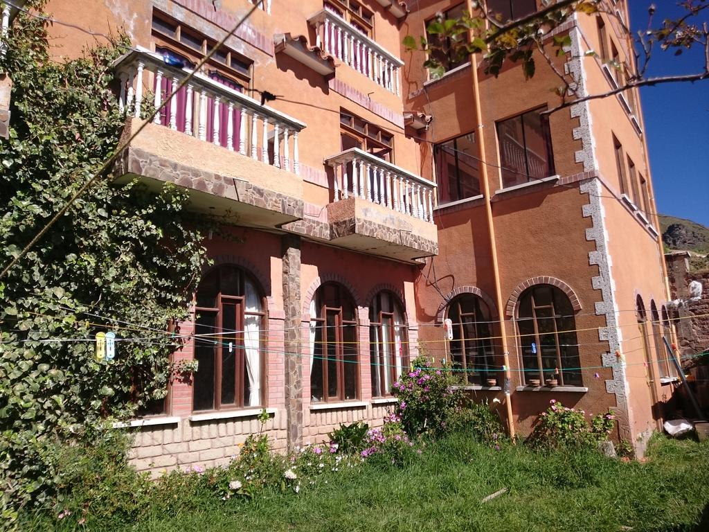 Hostal Real Los Andes Del Lago โกปากาบานา ภายนอก รูปภาพ